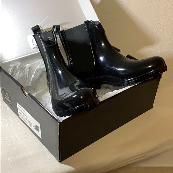 Nicole Miller Rain Boots - Picture 8 of 8